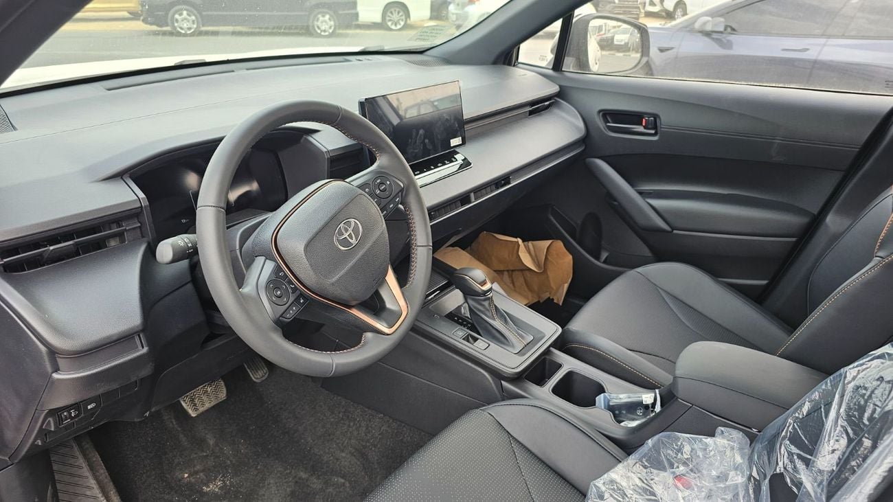 تويوتا كورولا كروس Toyota Corolla Cross Toyota Corolla Cross 2.0L Gasoline Elite AT 2026 NEW SHAPE ELECTRIC CHAIR- SUNR