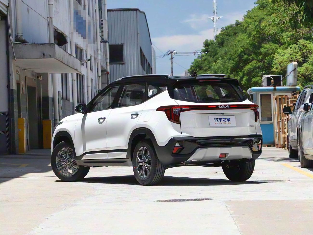 كيا سيلتوس Std 1.6L (123 HP)