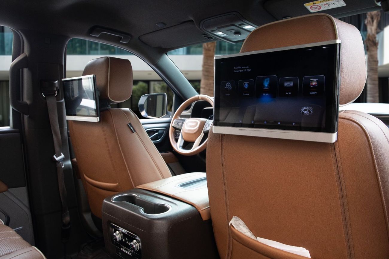 جي أم سي يوكون SLT | 3,604 P.M | 0% Downpayment | Pristine Condition!