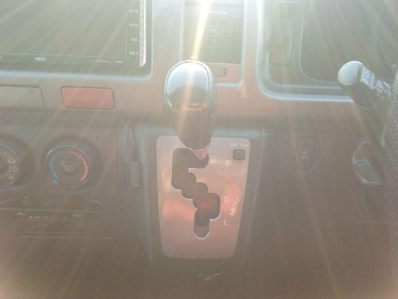 تويوتا هاياس TOYOTA HIACE VAN RIGHT HAND DRIVE (PM1648)