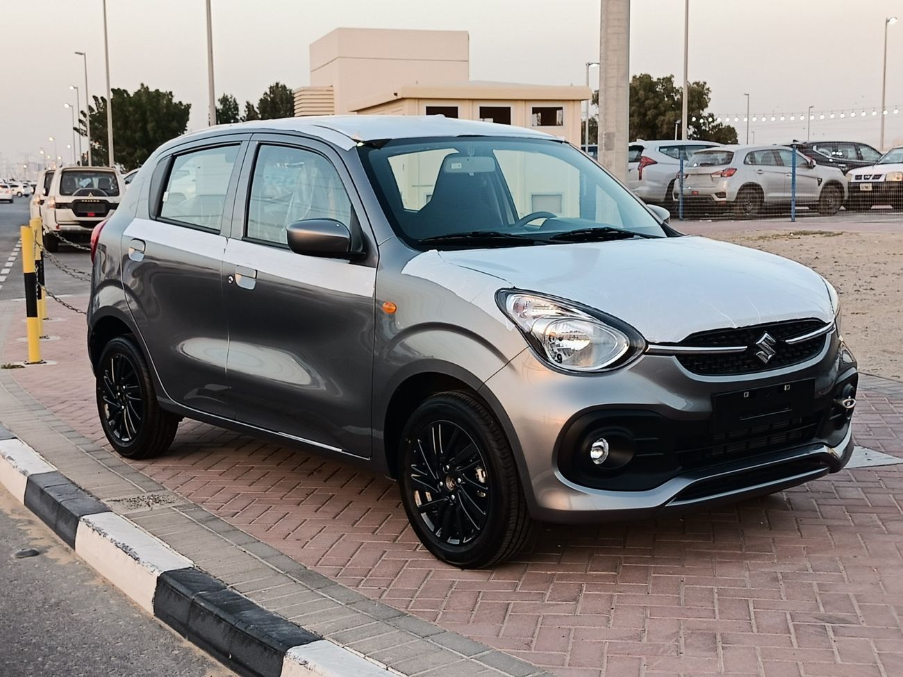 سوزوكي سيليريو 1.0L V4, GLX, Black Rims, A/T, Gear, SPECIAL QUANTITY DEAL OFFER  (CODE # CGLM)