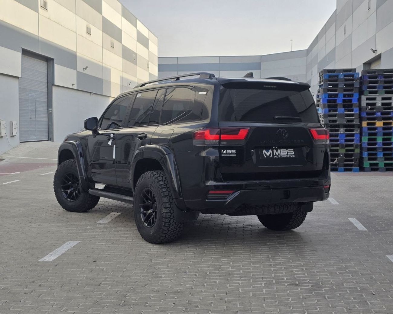 Toyota Land Cruiser VX 3.5L PETROL A/T OFFROAD EDITION WITH MBS AUTOBIOGRAPHY VIP  4 SEATS AND ROOF STAR LIGHT