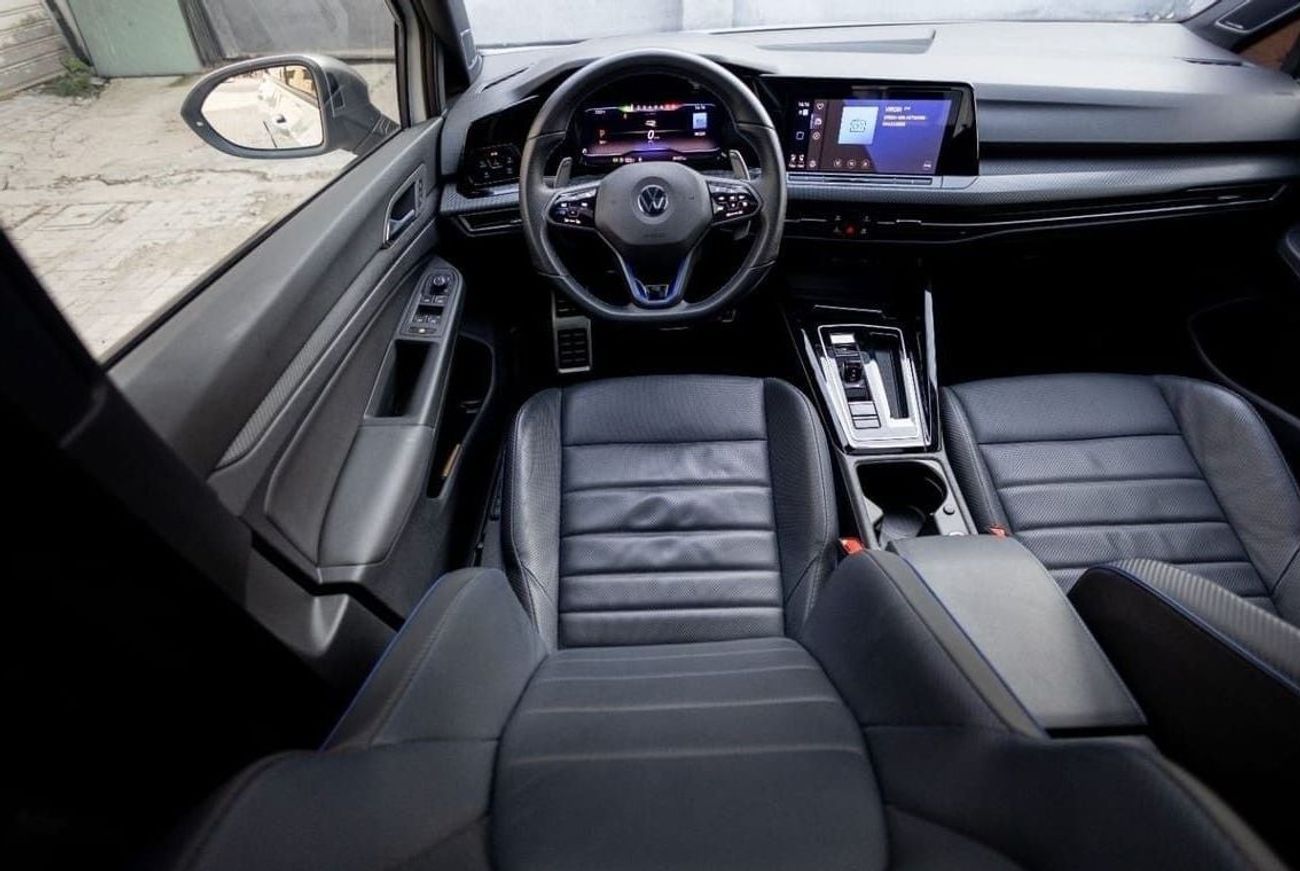 Volkswagen Golf R Volkswagen Golf R 2023 GCC under Agency Warranty and Service Contract with Flexible Down-Payment.