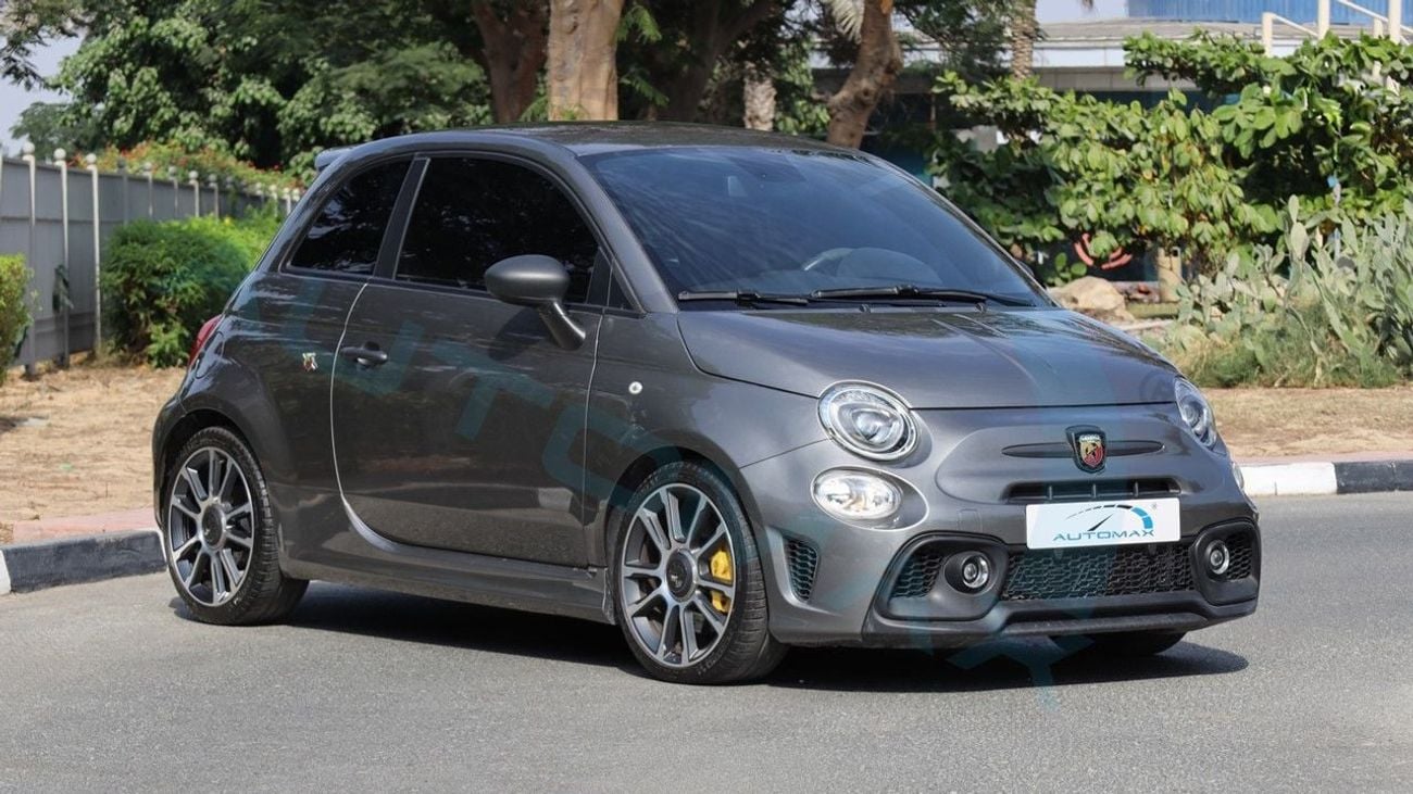 أبارث 695 Abarth 695 Turismo 1.4T 2023 GCC 23500Km With 2 Years Or 120,000 Km Warranty @Official Dealer