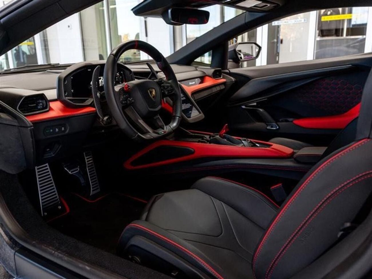 Lamborghini Revuelto 6.5L V12 Hybrid