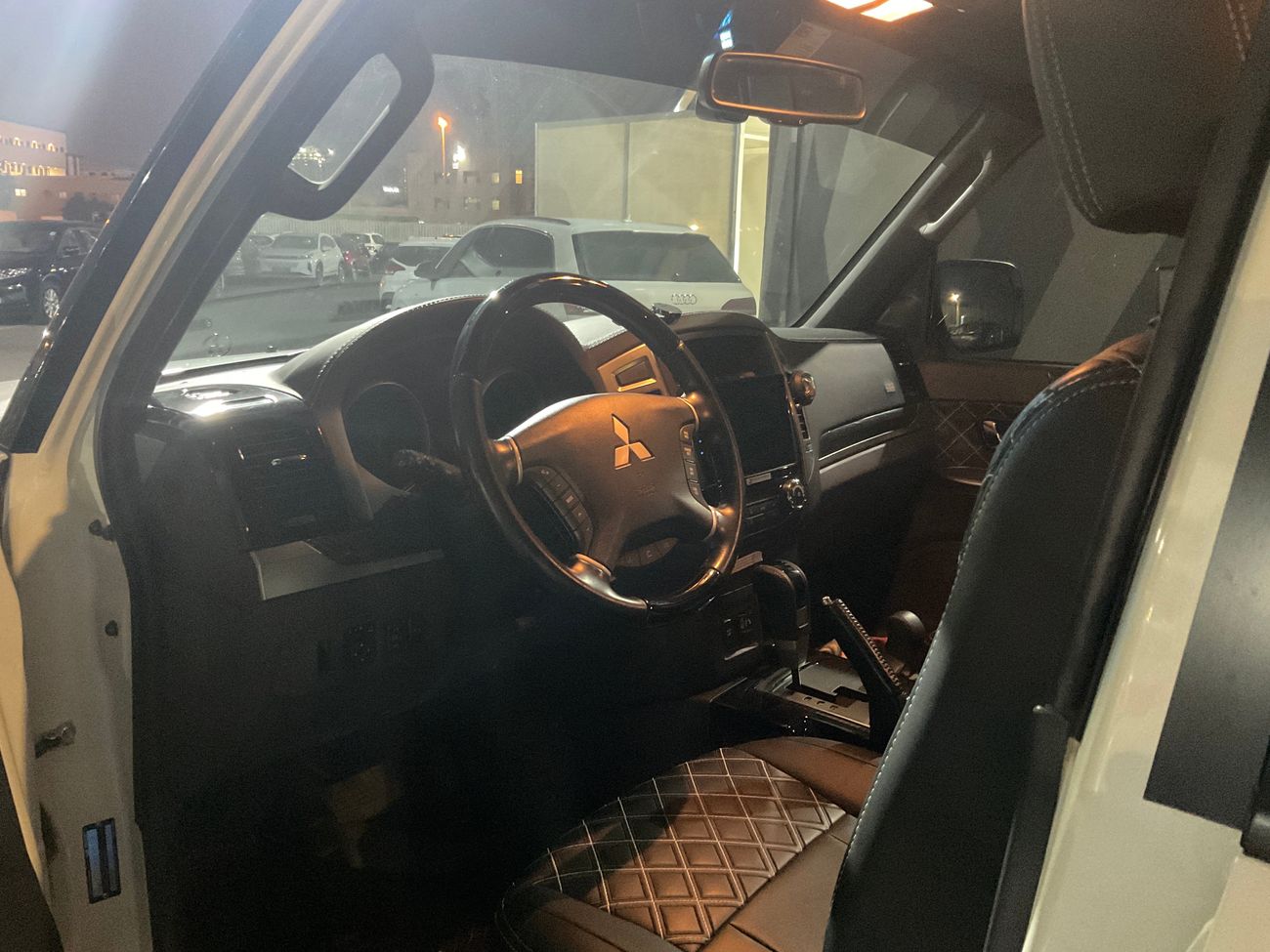 ميتسوبيشي باجيرو Signature Edition | شامل الضمان | 0 ﺪﻔﻋﺓ ﺃﻮﻟﻯ