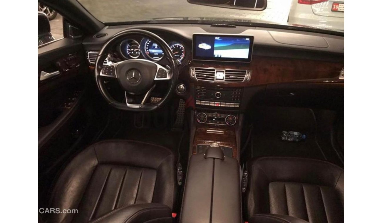 Mercedes-Benz CLS 350 CLS 350 AMG V6 // 2012 // GCC , FULL OPTION , WITH PUSH START , SUN ROOF , POWER SEATS // GOOD CONDI