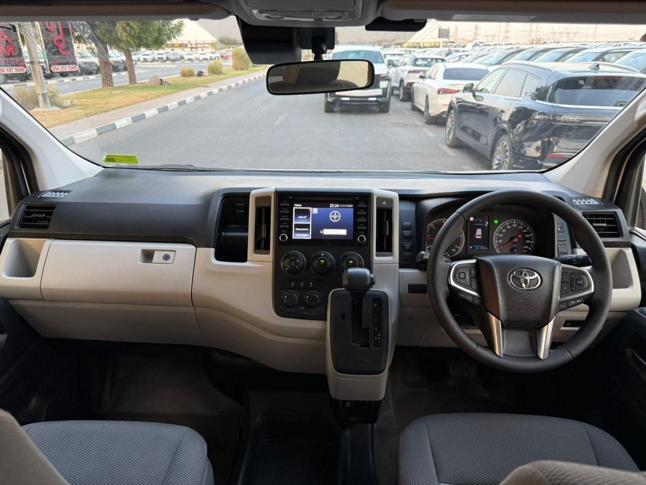 تويوتا هاياس DLS - STD ROOF DLS -High Roof Commuter 2.8L A/T