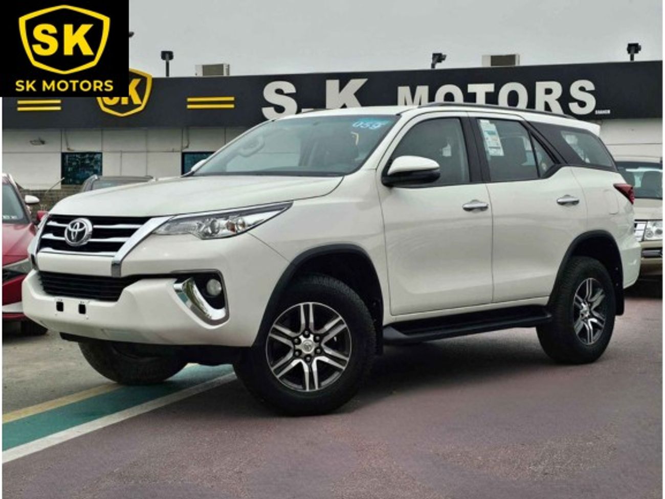 Toyota Fortuner EXR / V4/ 4WD/ DVD REAR CAMERA/ LEATHER SEATS/ ORG MILEAGE/ 1189 MONTHLY /LOT#98021