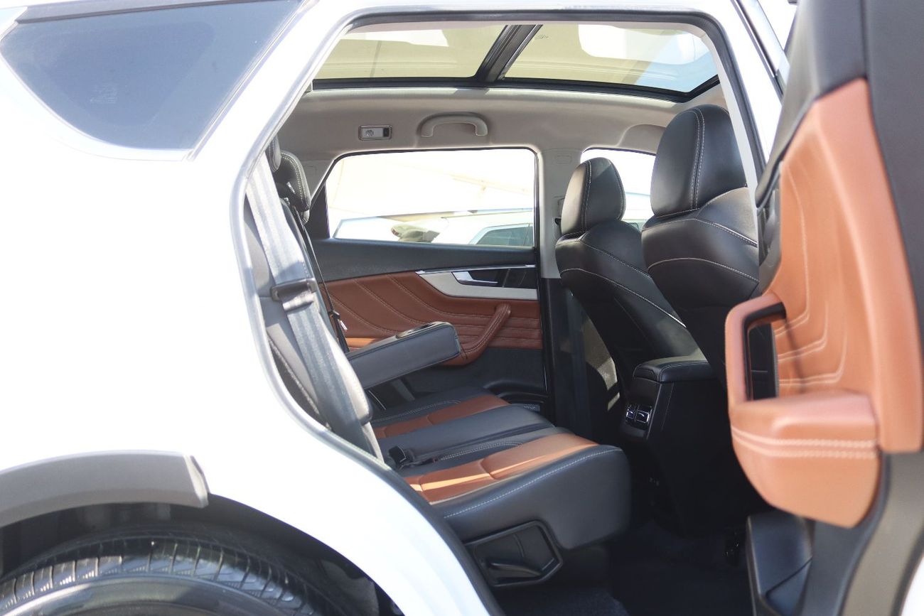 Jetour X70 Plus Luxury 1.6T Jetour X70 Plus - 2023 - GCC-  Full Option - 7 Seats - low mileage - 1.5 L - Excellent C