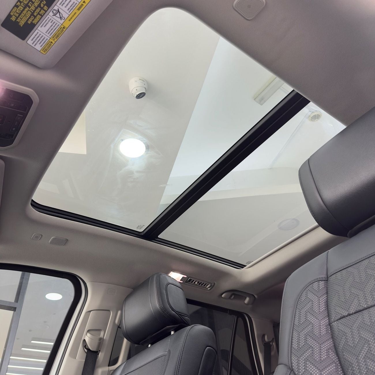 Toyota Sequoia HYBRID (NON GCC) 3.5L hybrid