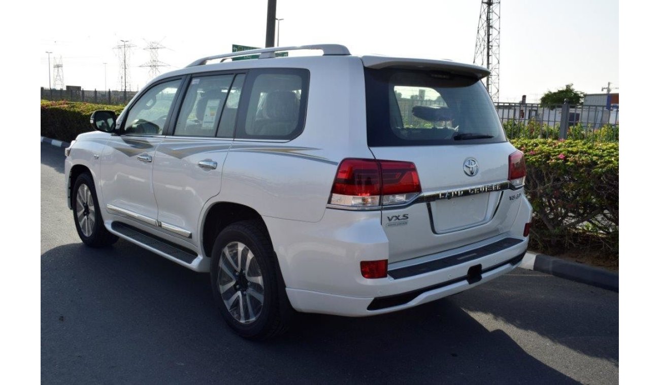 Toyota Land Cruiser VXS 5.7L AT WHITE EDITION