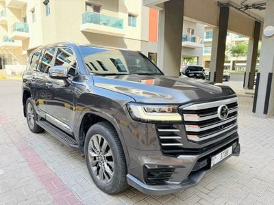 تويوتا لاند كروزر VXR