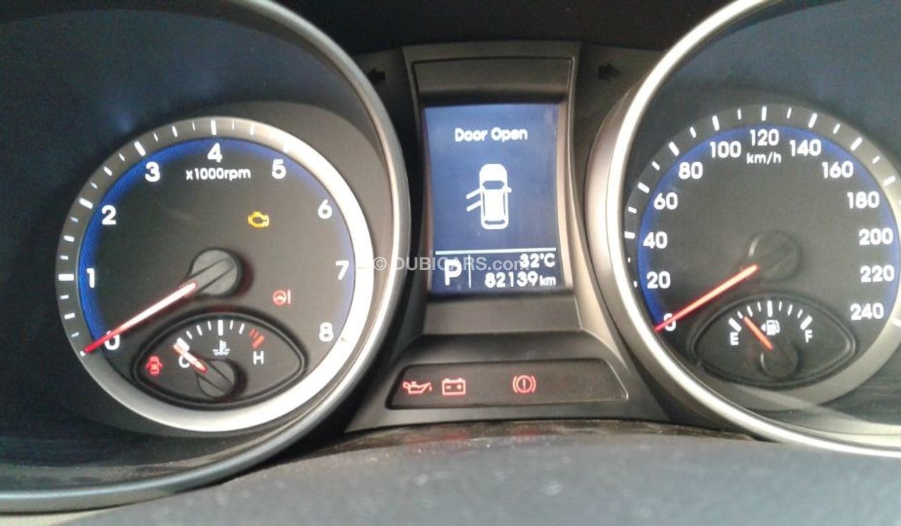 Hyundai Santa Fe HYNDI SANTAFE 2014 WHITE NO PIANT NO ACCIDENT KHALIGE Full option