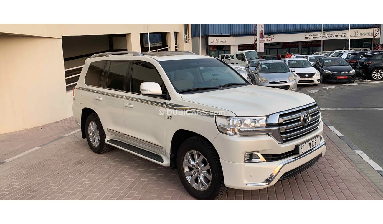 Toyota Land Cruiser VXR V8 5,7