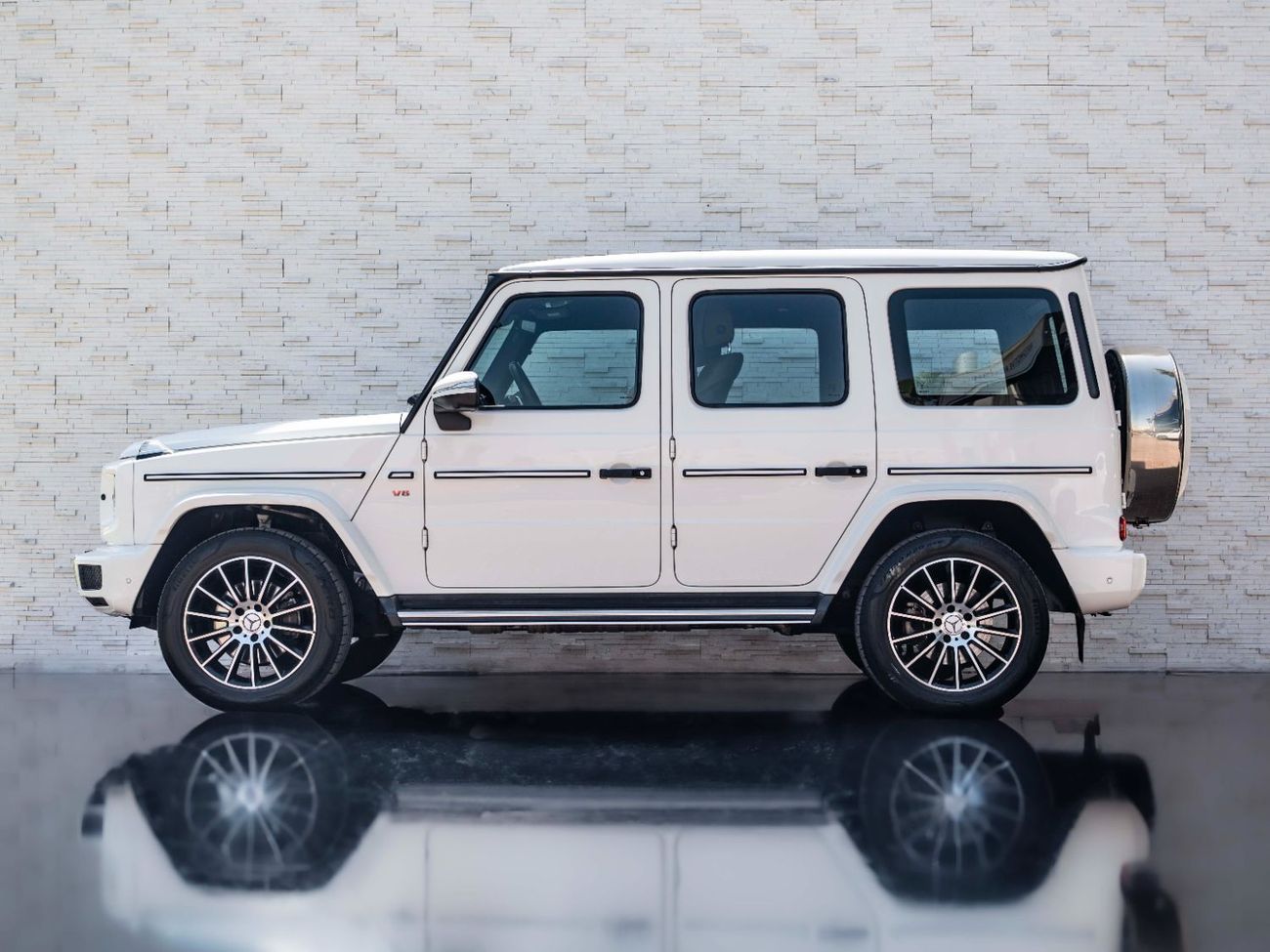 Mercedes-Benz G 500 Std 4.0L (422 HP)