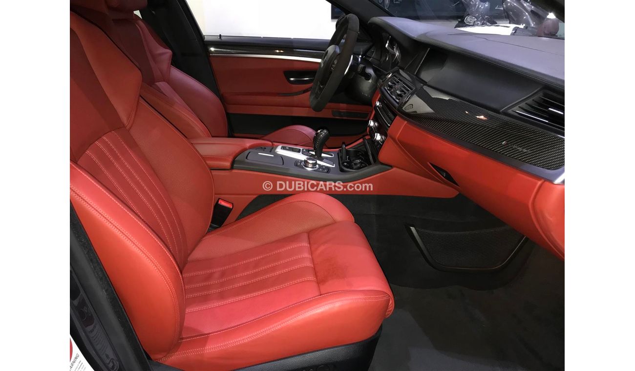 بي أم دبليو M5 - 2012 - GCC - ONE YEAR WARRANTY + FREE SERVICE -Immaculate Condition.