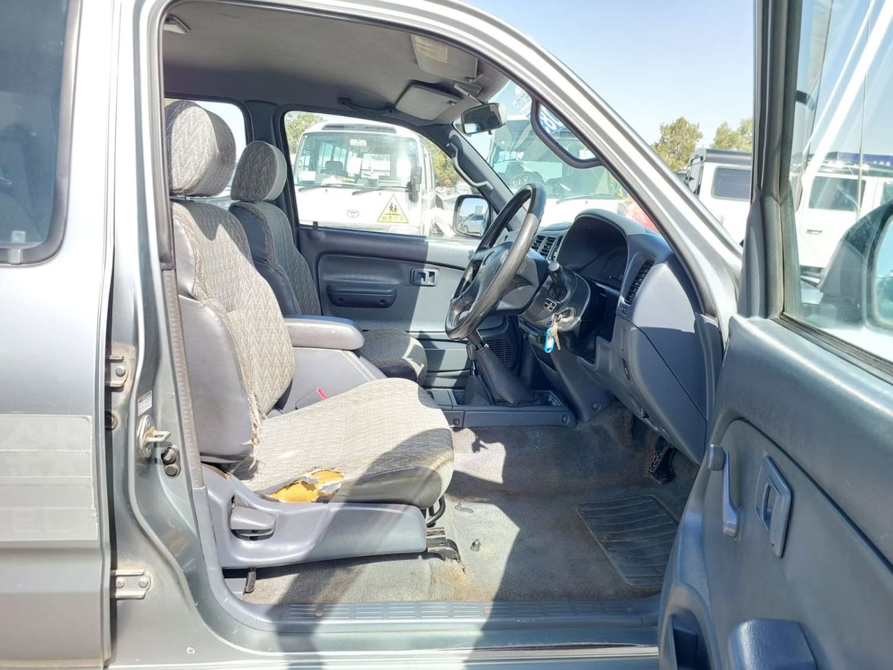 Toyota Hilux TOYOTA HILUX PICKUP RHD 2002 MODEL 3.0 L DIESEL MANUAL(PM26271)