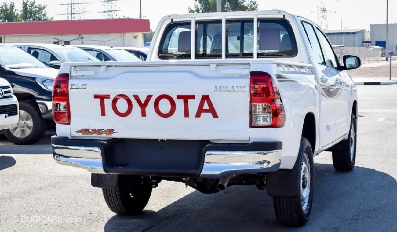 تويوتا هيلوكس 2.4 لتر دبل كبينة - ديزل Toyota Hilux DLS