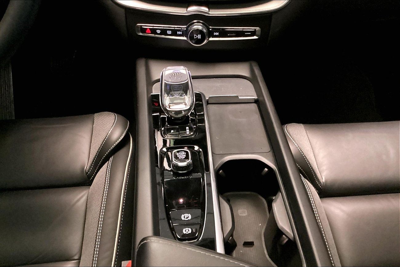 Volvo XC60 B5 Ultimate Dark | Guaranteed Warranty | 0 Down Payment