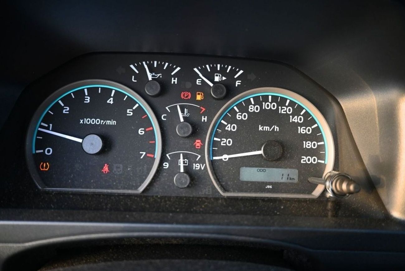 تويوتا لاند كروزر 70 TOYOTA  LAND CRUISER HARDTOP LC76 4.0L 2024