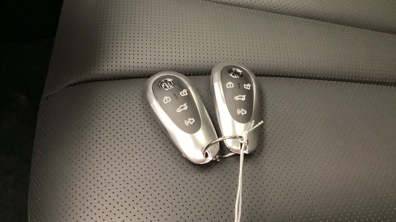 أم جي RX9 Luxury | Start 2026 with the ideal drive | شامل الضمان | 0 ﺪﻔﻋﺓ ﺃﻮﻟﻯ