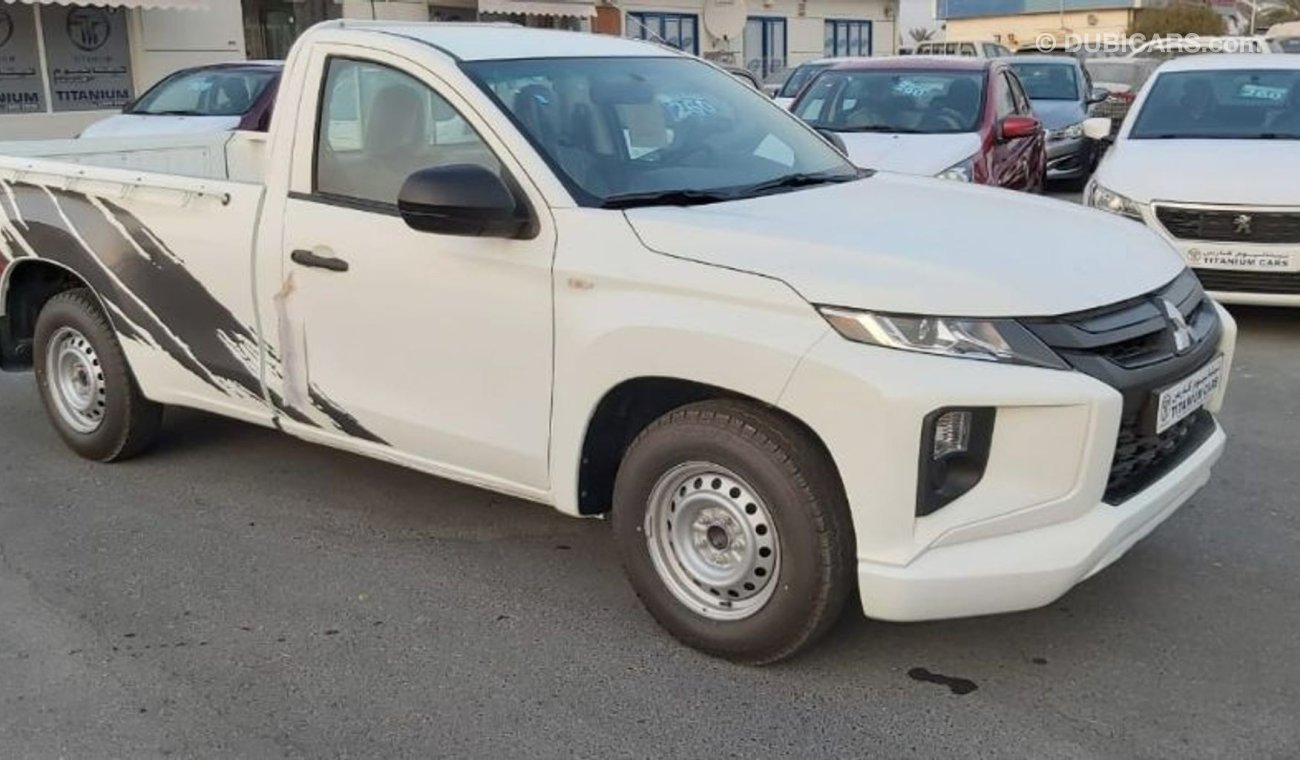 ميتسوبيشي L200 Mitsubishi L200 single cab 2.5L 2 doors 2020 DIESEL EXPORT PRICE 45000AED