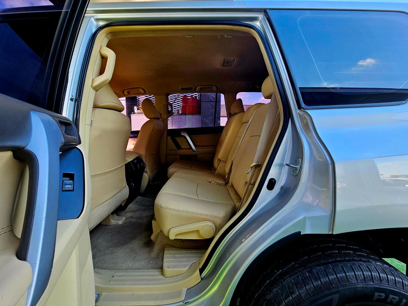 Toyota Prado TXL/ V6 4.0/ LEATHER/ LOW MILEAGE/ SINGLE OWNER