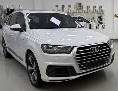 أودي Q7 45 TFSI S-LINE