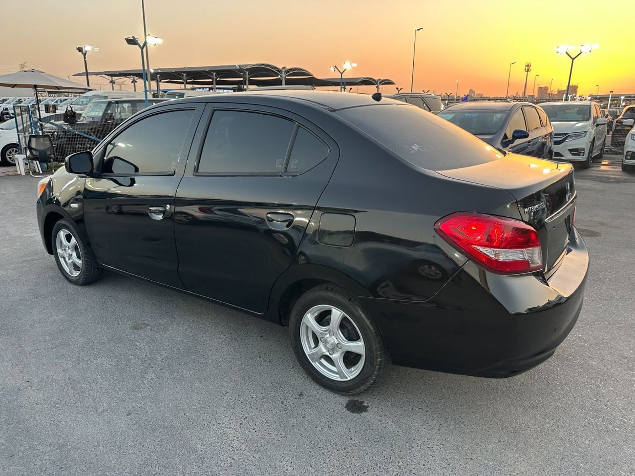Mitsubishi Mirage GLX TOP