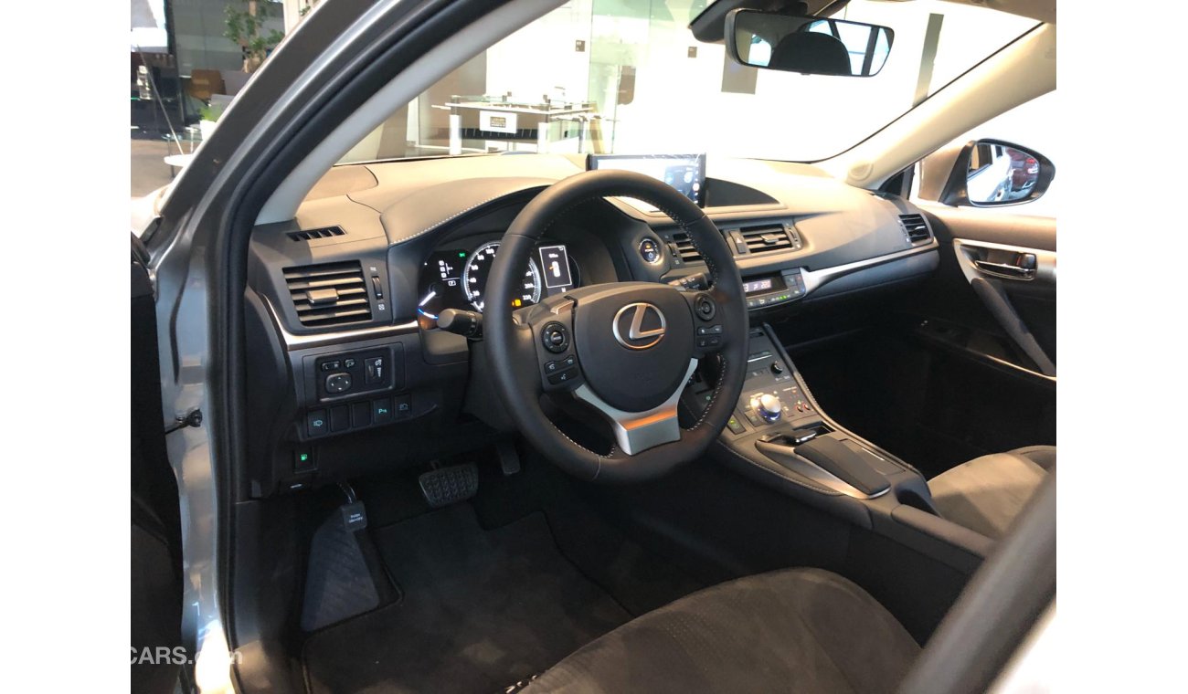 Lexus CT 200h 2020/EXPORT/PREMIUM