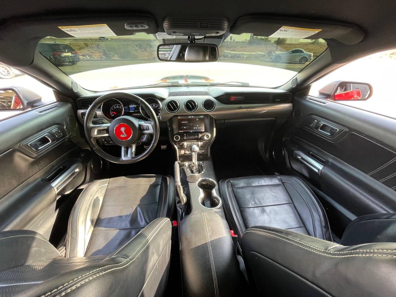 Ford Mustang GT Premium 5.0L V8 GT / 5.0L V8 / SPECIAL CALIFORNIA / SHELBY KIT / LEATHER / LOW MILEAGE / BLIND SP