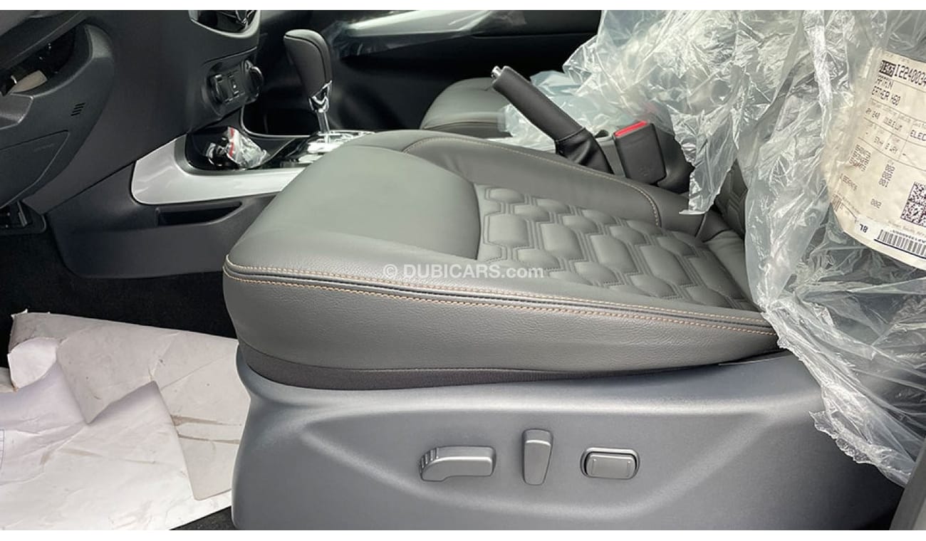 Nissan Navara LE+ 2.5L DIESEL 4X4 AT FULL OPTION