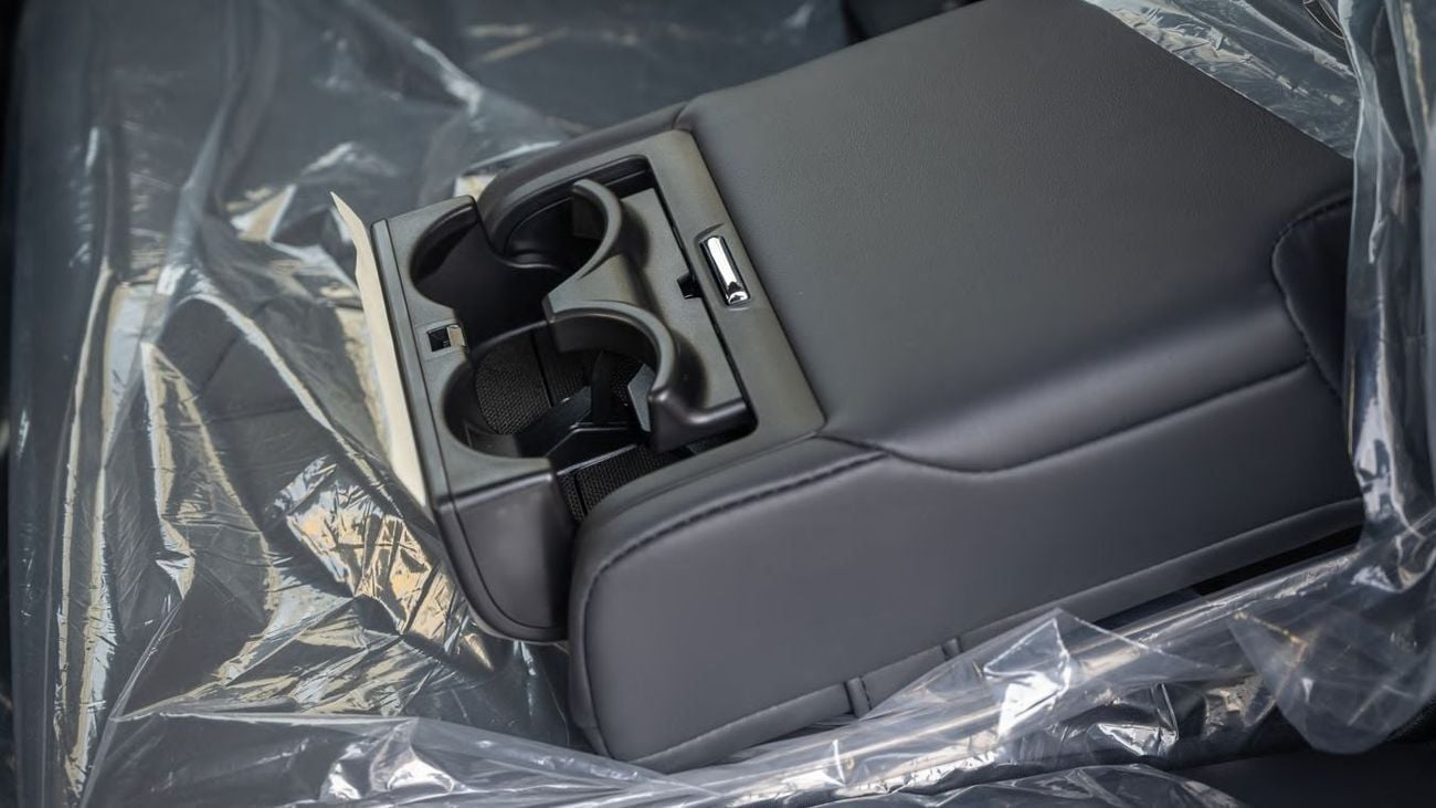 Toyota Land Cruiser TOYOTA LC 4.0 GXR HI(ATT BLACK INSIDE BLACK) 26YM