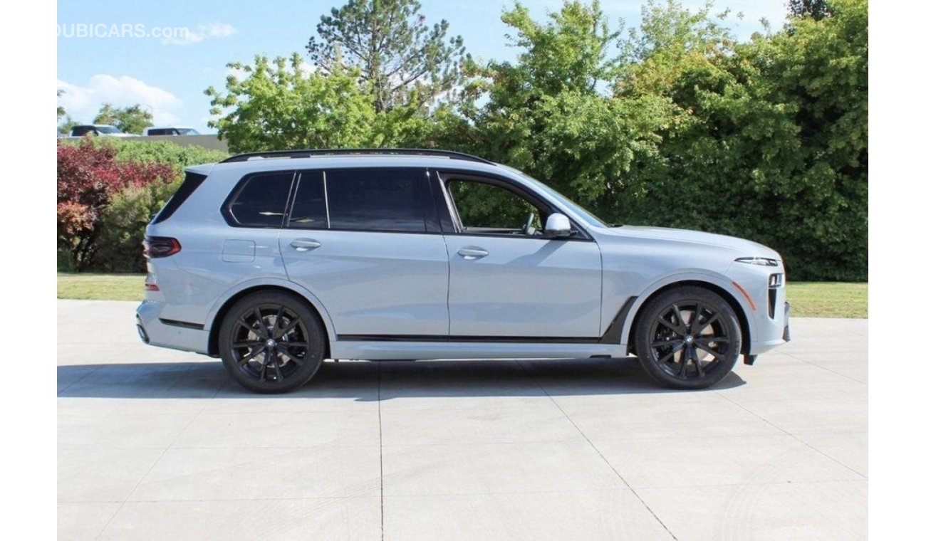 BMW X7 xDrive40i w/ M Sport Package (UAE Local Price) попросите нашу экспортную скидку