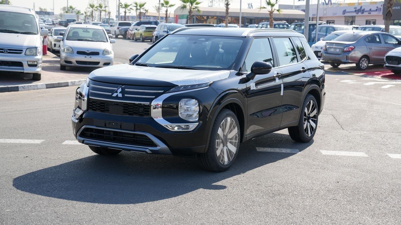 ميتسوبيشي آوتلاندر HIGHLINE ميتسوبيشي أوتلاندر 2026 – الفئة العالية (G06) 2.5 لتر | SUV بسبعة مقاعد | مواصفات الخليج |