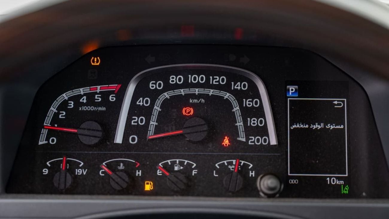 Toyota Land Cruiser 70 LX LC 76 2.8L | Diesel | 4 Cylinder | 6 Speed Automatic | 5 Door | 5 Seats