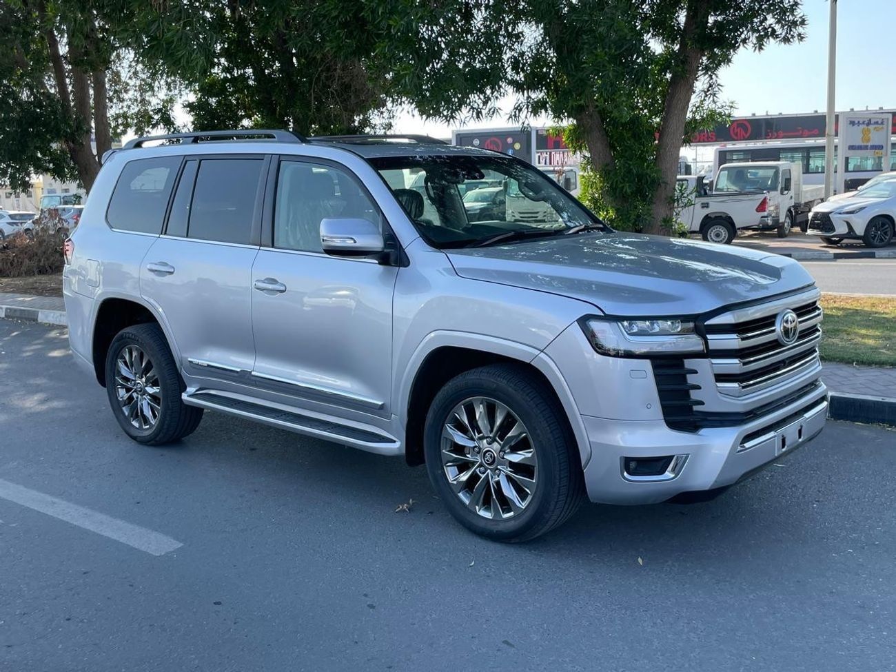 تويوتا لاند كروزر Diesel Engine Right Hand Drive 4.5 Liter Shape Modified To L C 300