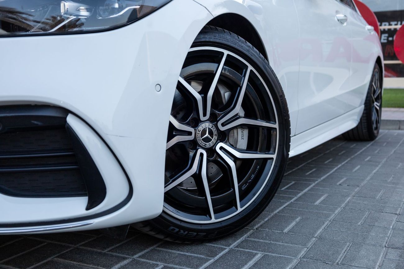 Mercedes-Benz C 200 Premium 2.0L