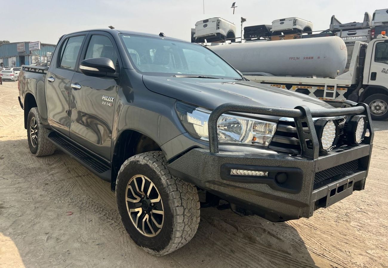 Toyota Hilux DIESEL 2.8L RIGHT HAND MANUAL GEAR YEAR 2017