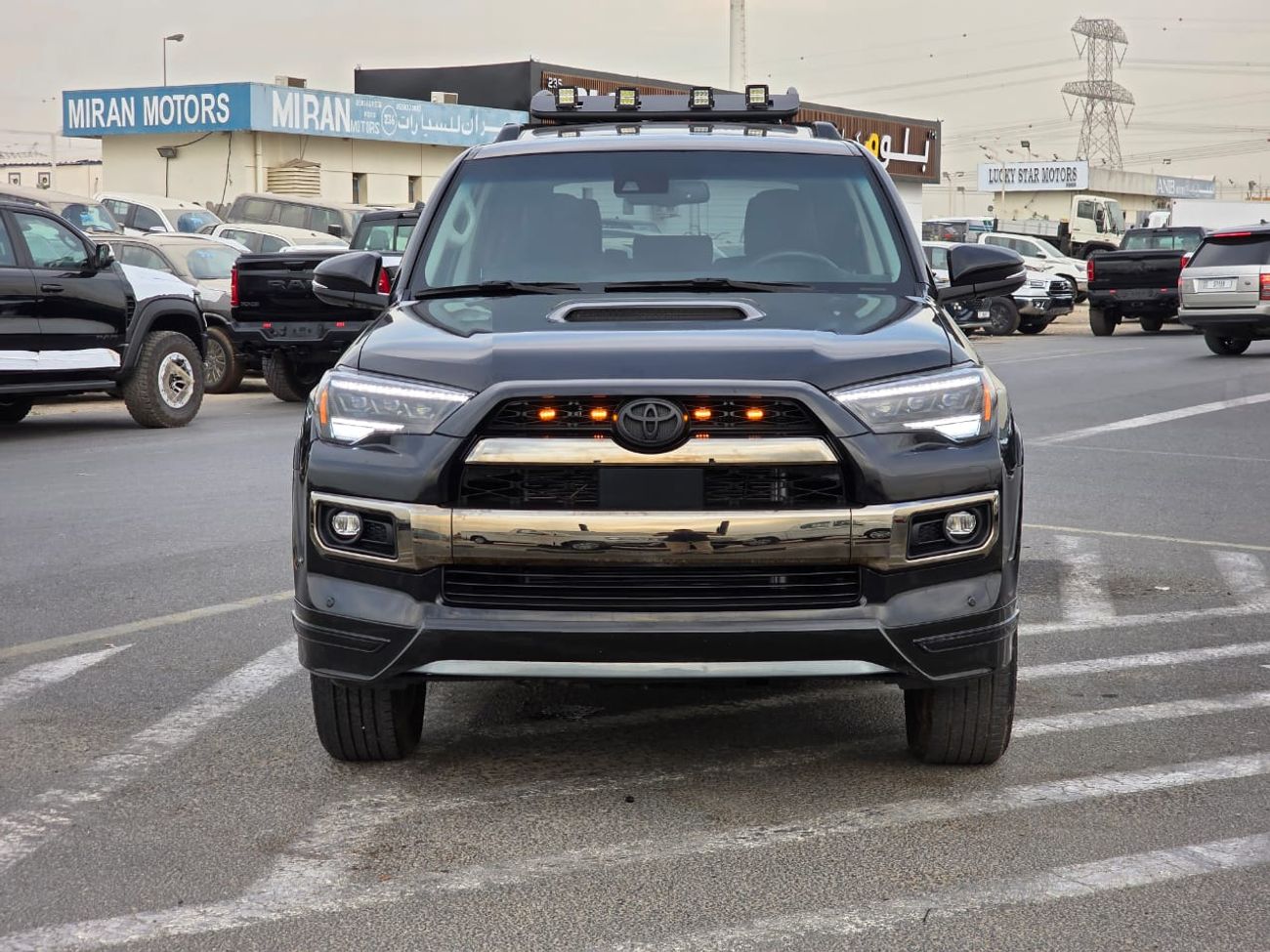 تويوتا Runner4 Nightshade Edition