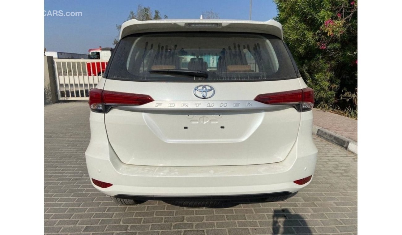 Toyota Fortuner 2.4L 4x4 LOW 6AT DIESEL FRONT &REAR PARKING SENSORS FOR EXPORT ONLY