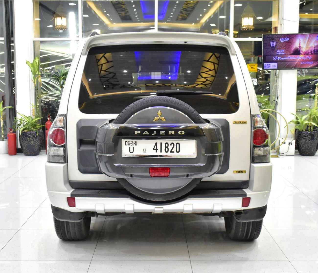 Mitsubishi Pajero EXCELLENT DEAL for our Mitsubishi Pajero GLS 3.8L 3 Doors ( 2018 Model ) in White Color GCC Specs