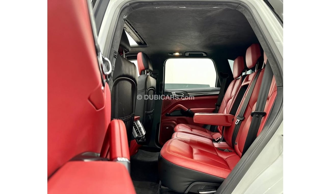 Porsche Cayenne 2015 Porsche Cayenne S, Full Porsche Service History, Low Kms, GCC