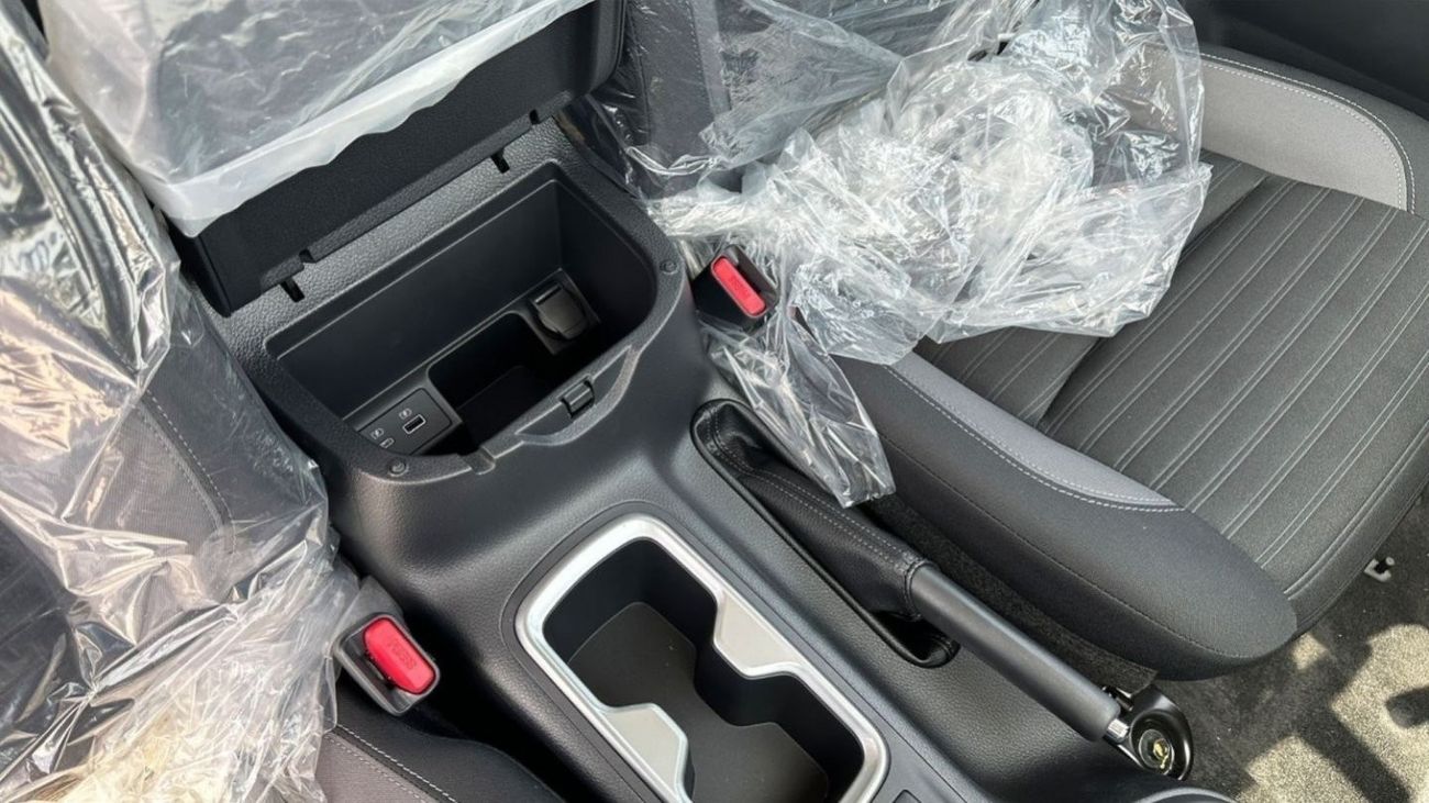 Nissan Navara 2.5D XE D23 4X4 DC PLUS Manual