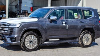 تويوتا لاند كروزر LC300 3.3L TT DSL VXR-Z - EXCL AT