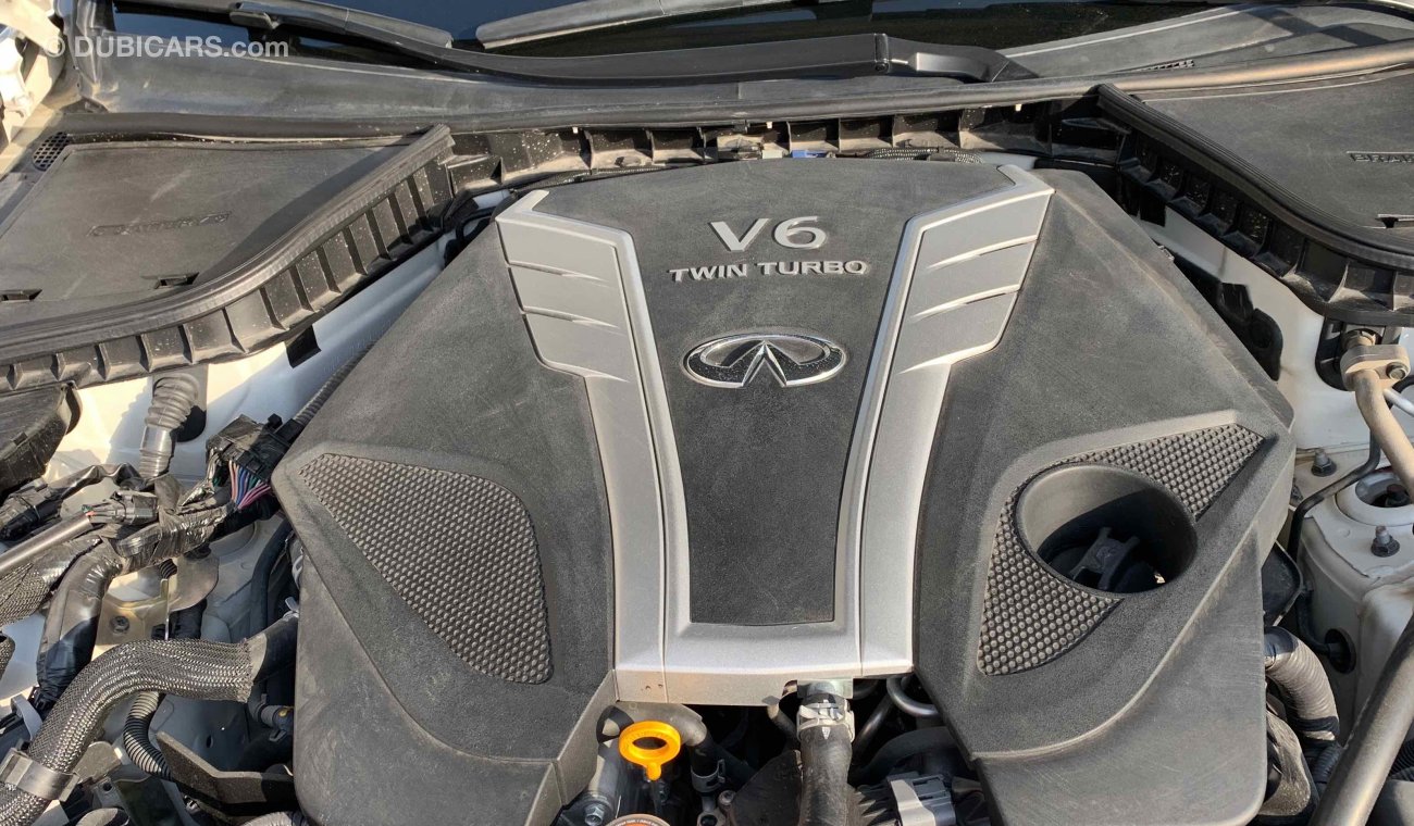 Infiniti Q50 Twin Turbo 3,0 V6