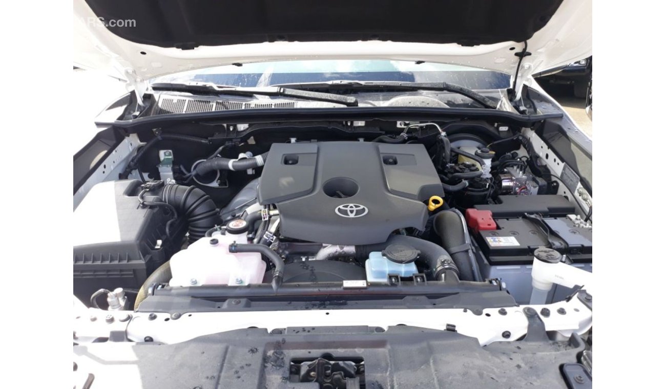 Toyota Hilux 2.4L DIESEL 2X4