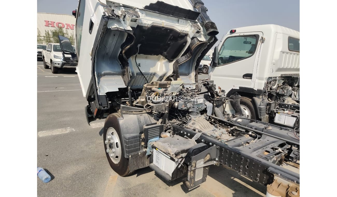 Mitsubishi Fuso Canter 2023 Mitsubishi Fuso Canter 16-ft Long Chassis 3.0L Diesel M/T 4x2 170L fuel-tank & ABS (Euro-5)