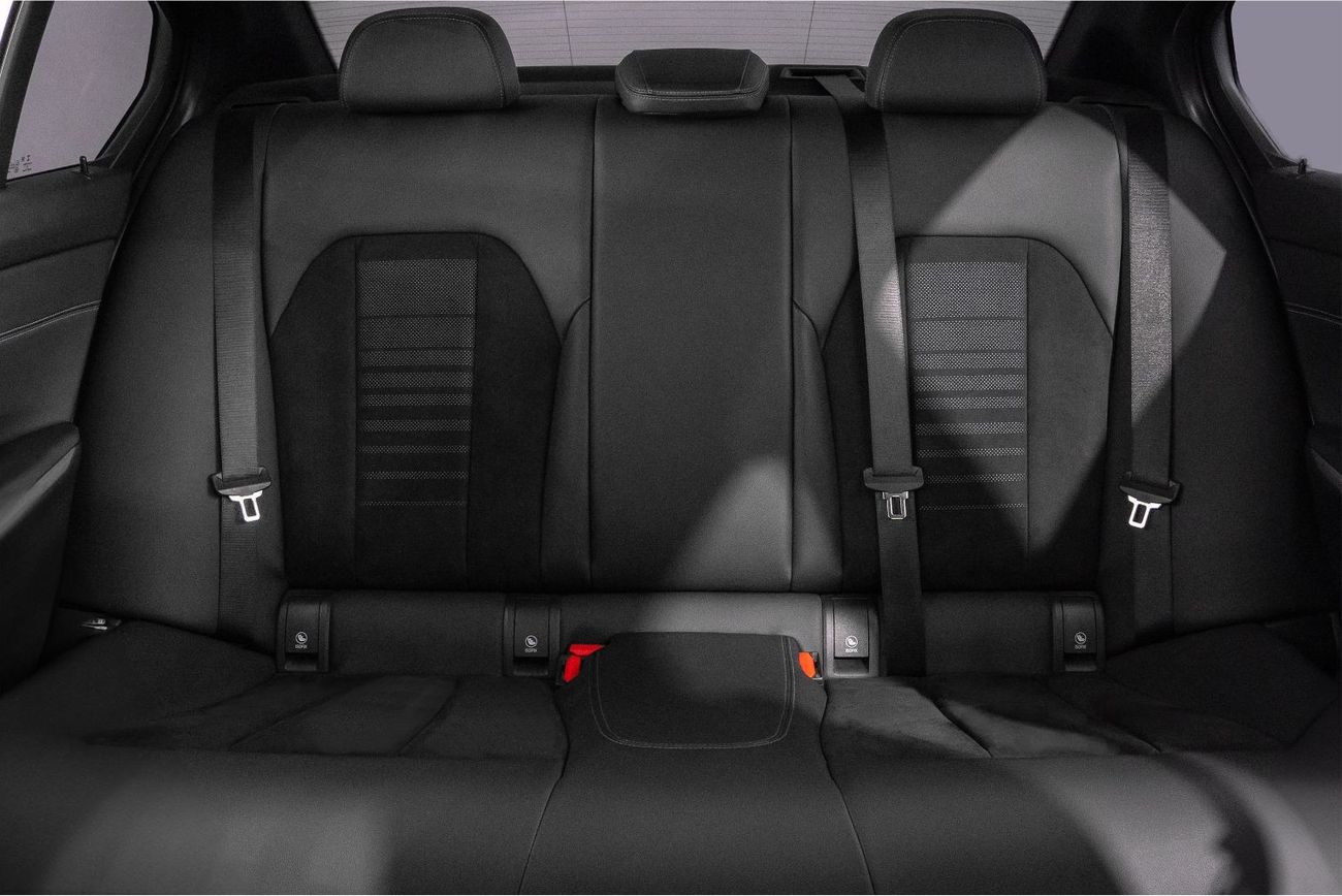 بي أم دبليو 330i M Sport 2.0L (255 HP)